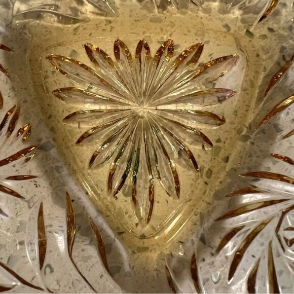 Vintage HAZEL ATLAS Triangular Amber Cut Glass Bowl Serving Dish Pinwheel - Picture 5 of 12